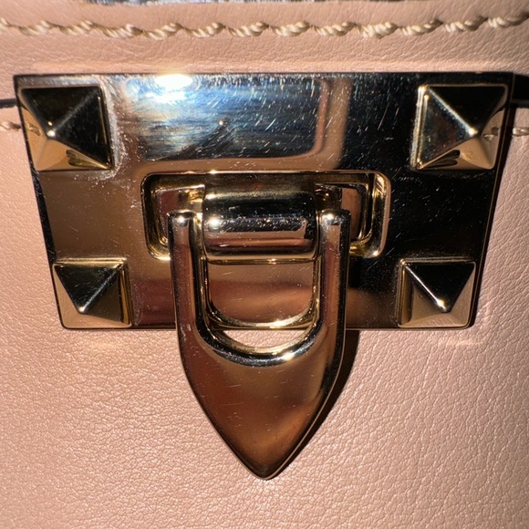 Valentino Garavani Beige Rockstud Tote - Picture 4 of 10